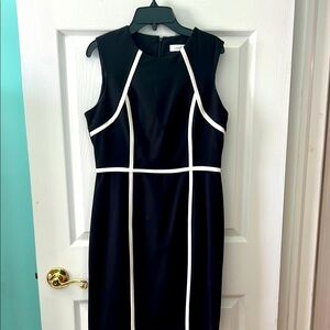 Calvin Klein Classic petite Black and White Dress. Size 6P